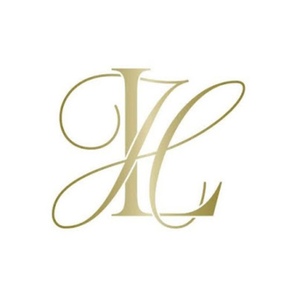 Meet your Posher, Lisa - Picture 1 of 1